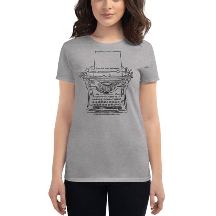 I am not your secretary women's short sleeve t-shirt - Image 3